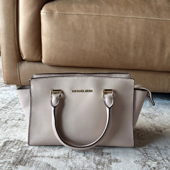 Michael Kors Cream Satchel Saffiano Leather - Picture 1 of 5